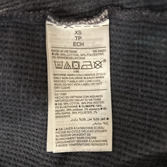 Christmas Cactus long sleeve - Picture 5 of 5